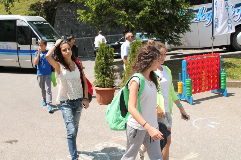 Village Camps International Summer Camp Leysin, Switzerland 2025-08-09 https://www.villagecamps.com/journals_admin/images/689-34-arrivalday (14).jpg